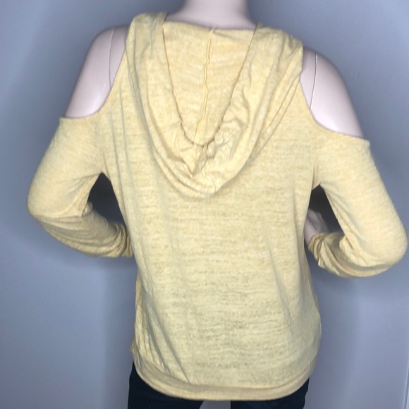 Mustard "HELLO WEEKEND" OPEN SHOULDER HOODED TOP - Picture 5 of 7